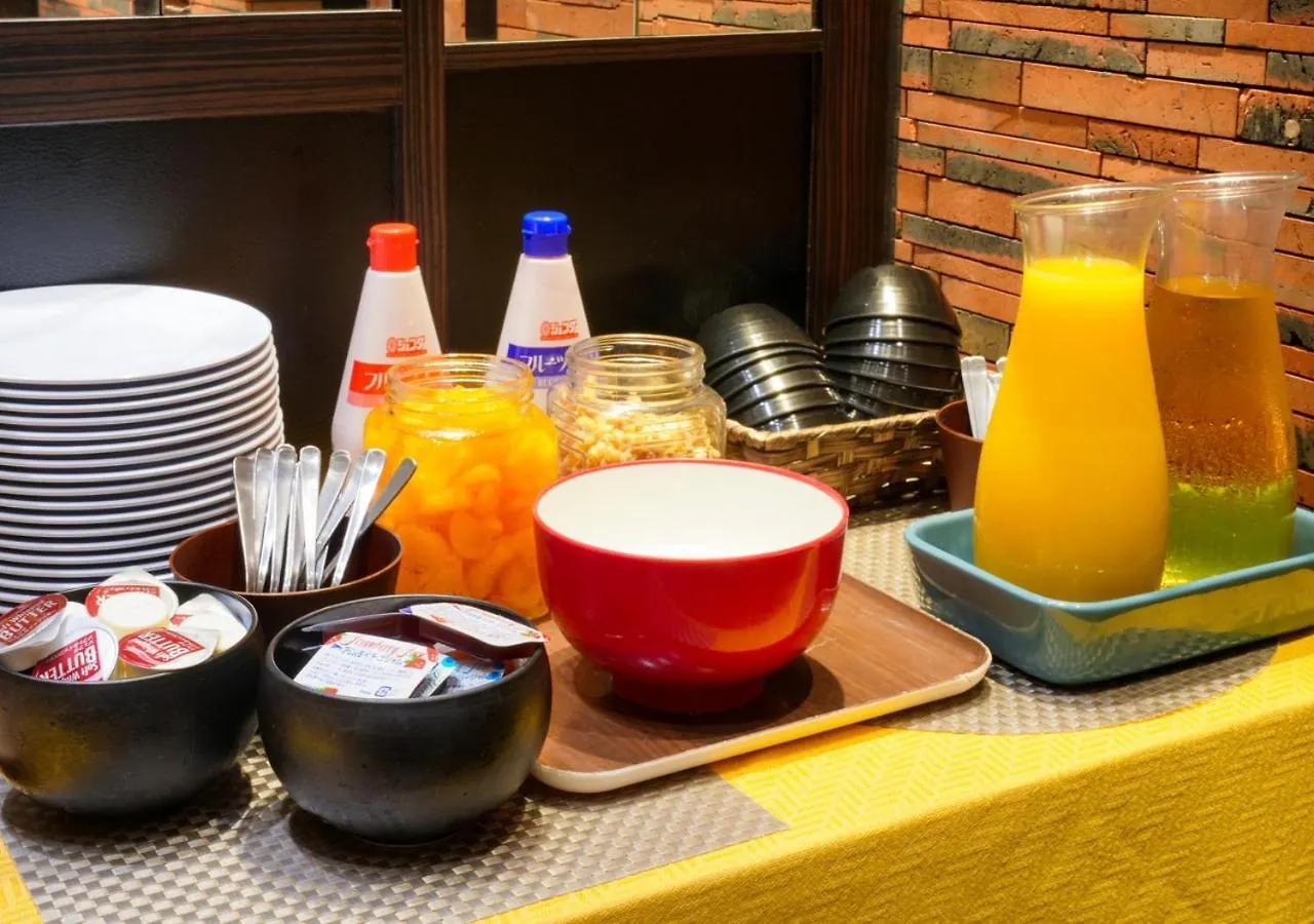 Apa Hotel Midosuji Honmachi Ekihigashi Osaka 3*,  Japan